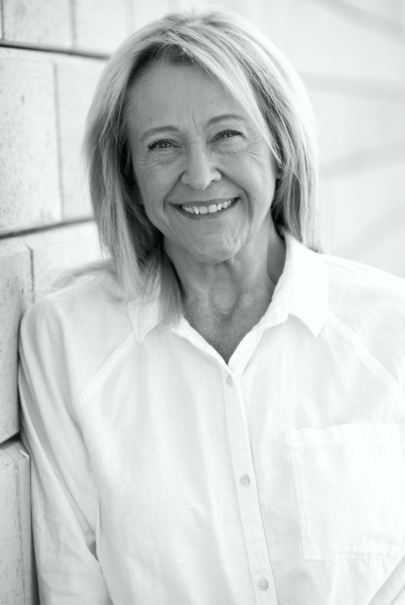 Portrait of author LJ Henley